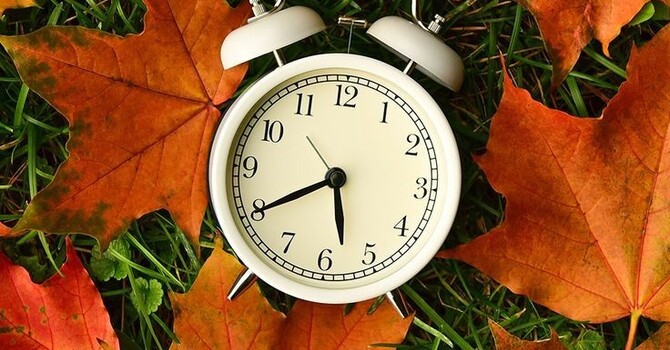 Wellness Tips to Help You Adjust to Daylight Savings image